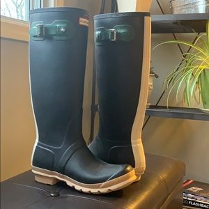 Hunter tall rain boots women’s size 9